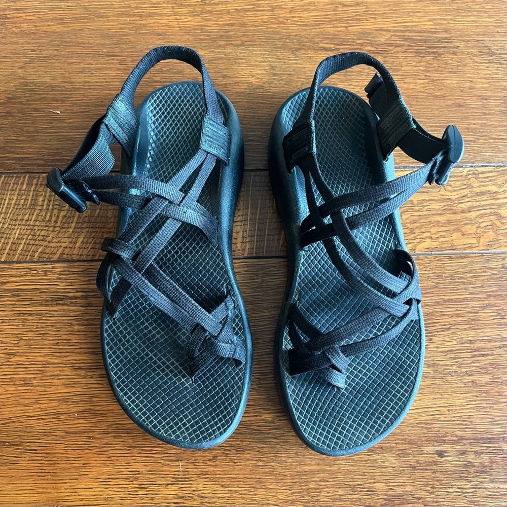 Black ZX/2 Chacos